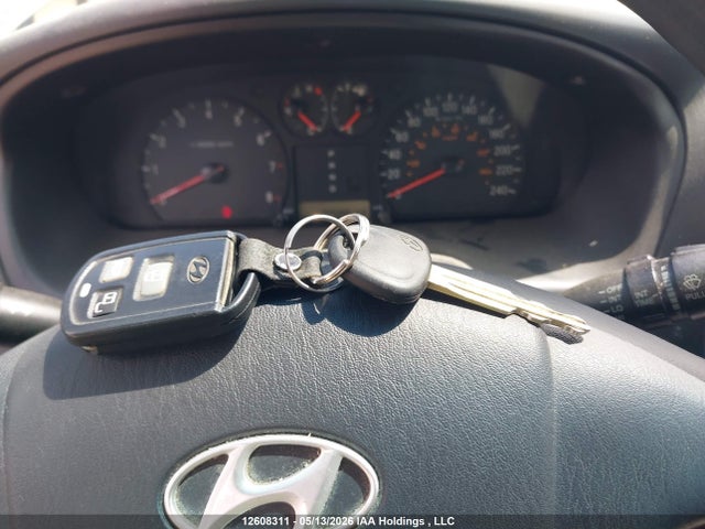 2004 Hyundai Sonata Gl მანქანა იყიდება აუქციონზე, vin: KMHWF25SX4A919997, აუქციონის ნომერი: 12608311