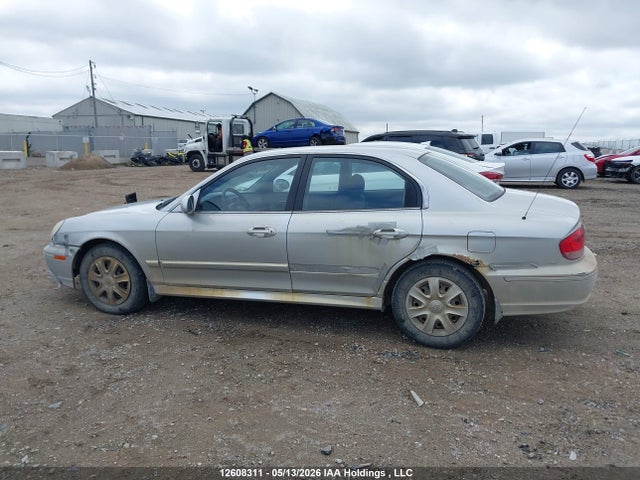 2004 Hyundai Sonata Gl მანქანა იყიდება აუქციონზე, vin: KMHWF25SX4A919997, აუქციონის ნომერი: 12608311