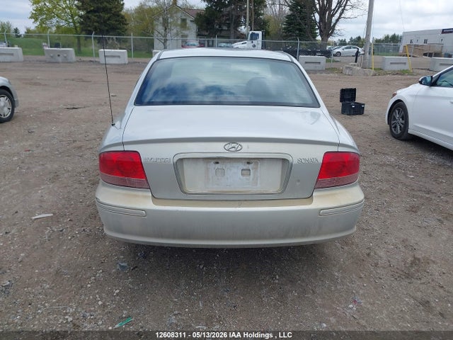 2004 Hyundai Sonata Gl მანქანა იყიდება აუქციონზე, vin: KMHWF25SX4A919997, აუქციონის ნომერი: 12608311