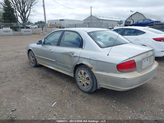 2004 Hyundai Sonata Gl მანქანა იყიდება აუქციონზე, vin: KMHWF25SX4A919997, აუქციონის ნომერი: 12608311