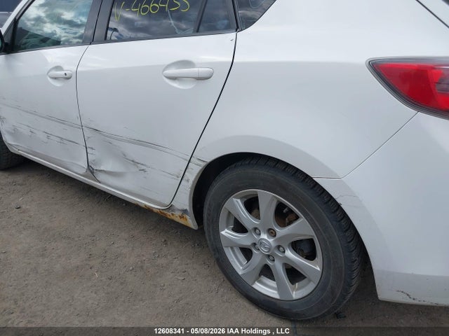 2011 Mazda Mazda3 მანქანა იყიდება აუქციონზე, vin: JM1BL1KF0B1466435, აუქციონის ნომერი: 12608341