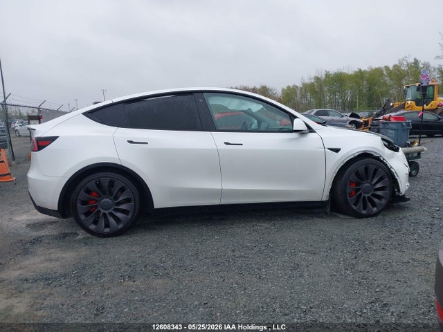 5YJYGDEF1LF037504 Tesla Model Y Long Range/performance