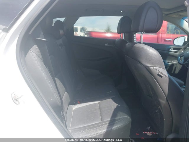 Продаж на аукціоні авто 2017 Hyundai Tucson Se, vin: KM8J3CA49HU263974, номер лоту: 12608374