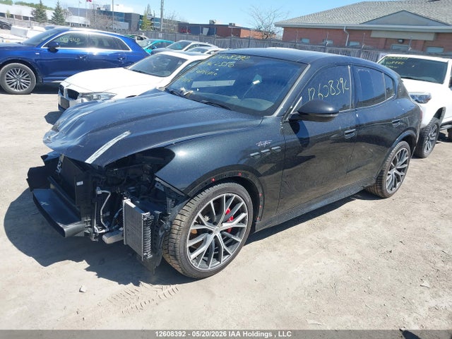 12608392 :رقم المزاد ، ZN682CVT4P7422550 vin ، 2023 Maserati Grecale Trofeo مزاد بيع