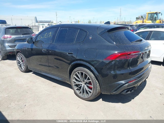 12608392 :رقم المزاد ، ZN682CVT4P7422550 vin ، 2023 Maserati Grecale Trofeo مزاد بيع