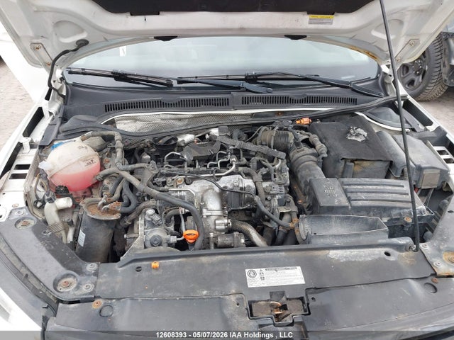 12608393 :رقم المزاد ، 3VWWL7AJ2BM072638 vin ، 2011 Volkswagen Jetta مزاد بيع