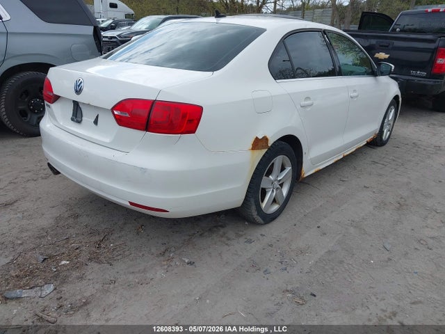 12608393 :رقم المزاد ، 3VWWL7AJ2BM072638 vin ، 2011 Volkswagen Jetta مزاد بيع