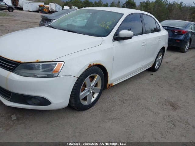 12608393 :رقم المزاد ، 3VWWL7AJ2BM072638 vin ، 2011 Volkswagen Jetta مزاد بيع