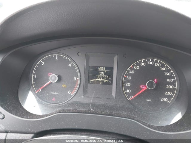 12608393 :رقم المزاد ، 3VWWL7AJ2BM072638 vin ، 2011 Volkswagen Jetta مزاد بيع