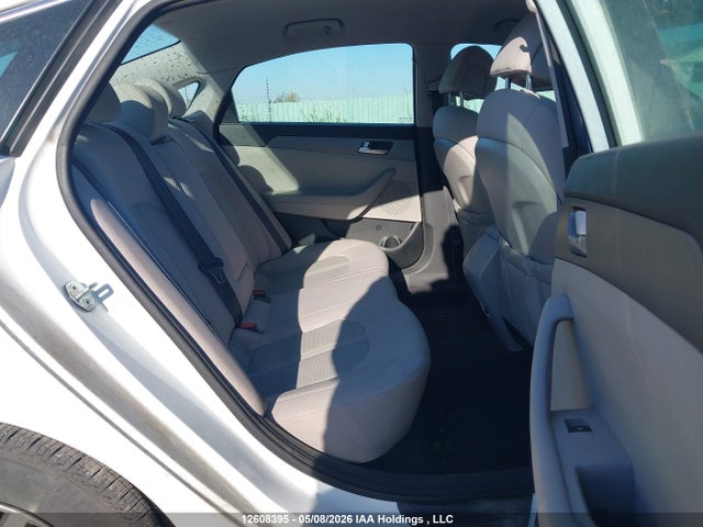 5NPE24AF2FH192110 Hyundai SONATA GL
