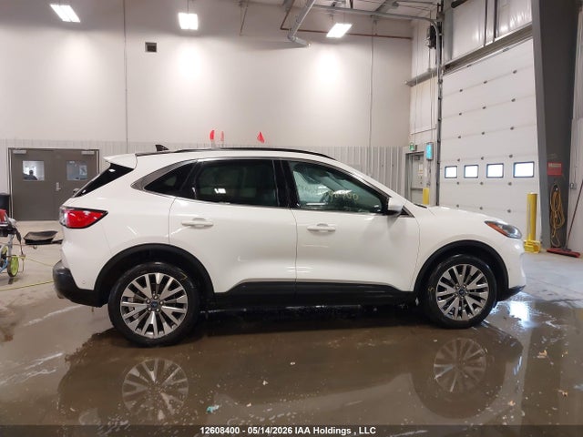 1FMCU9J97MUA54988 Ford Escape Titanium