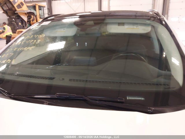 1FMCU9J97MUA54988 Ford Escape Titanium