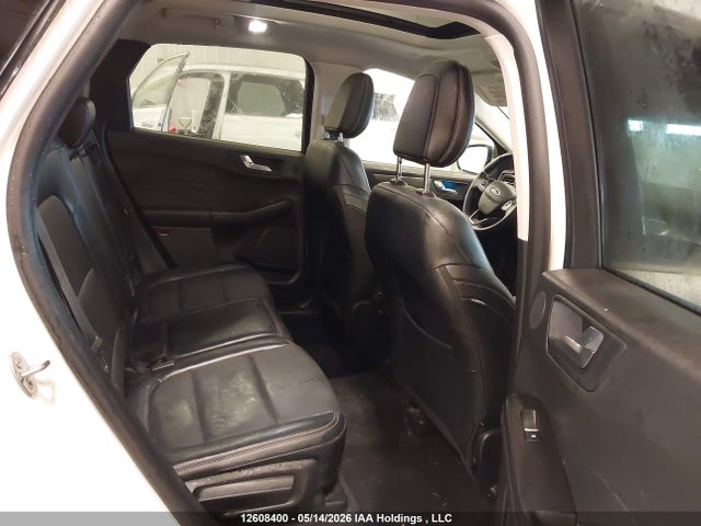 1FMCU9J97MUA54988 Ford Escape Titanium