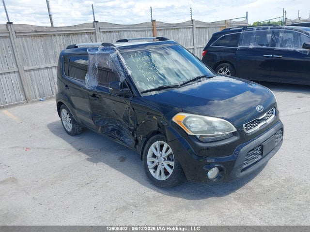 Продажа на аукционе авто 2012 Kia Soul 2.0l 2u/2.0l 4u/2.0l 4u Burner/2.0l 4u Luxury/2.0l 4u Retro, vin: KNDJT2A66C7400442, номер лота: 12608402