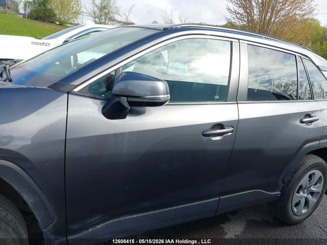 12608415 :رقم المزاد ، 2T3Z1RFV4MC127817 vin ، 2021 Toyota Rav4 مزاد بيع
