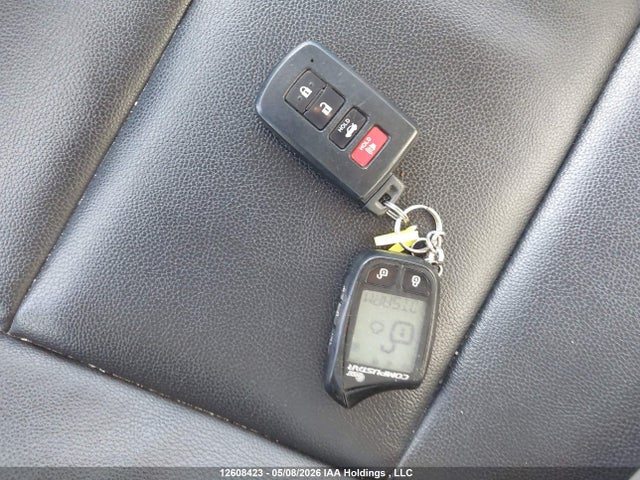 12608423 :رقم المزاد ، 2T1BPRHE2FC250086 vin ، 2015 Toyota Corolla Le Eco Technology مزاد بيع