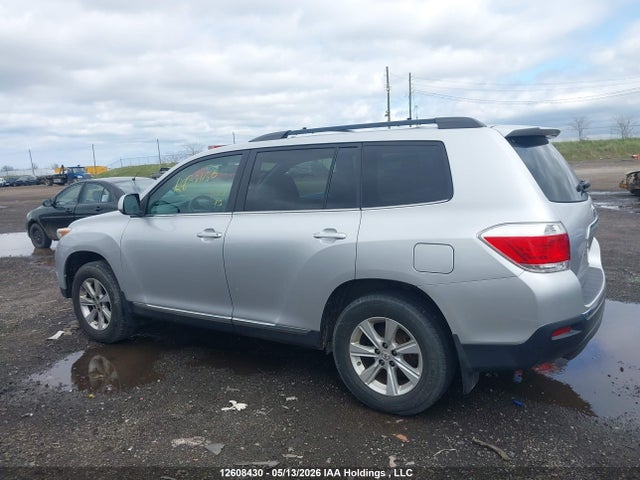 12608430 :رقم المزاد ، 5TDBK3EH7CS117322 vin ، 2012 Toyota Highlander V6 مزاد بيع