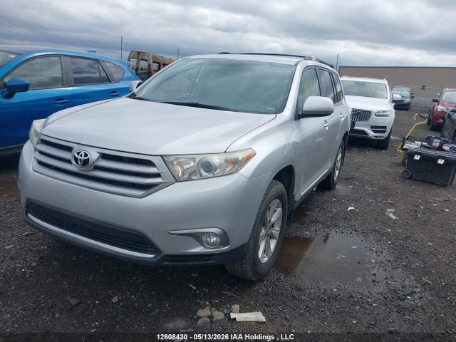 12608430 :رقم المزاد ، 5TDBK3EH7CS117322 vin ، 2012 Toyota Highlander V6 مزاد بيع