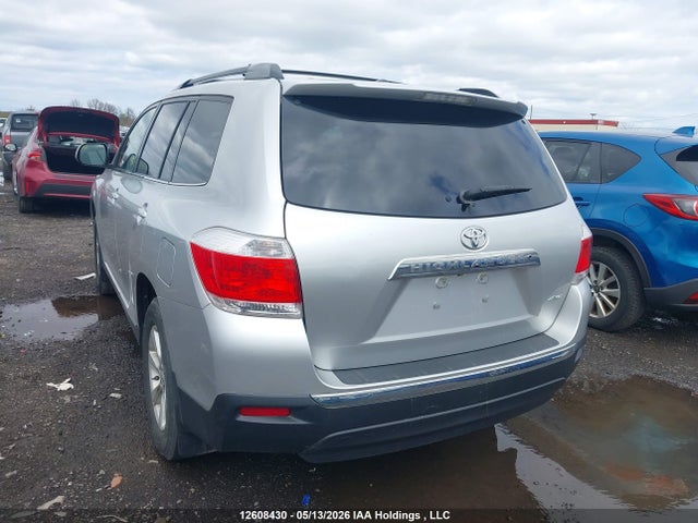 12608430 :رقم المزاد ، 5TDBK3EH7CS117322 vin ، 2012 Toyota Highlander V6 مزاد بيع