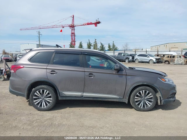 2019 Mitsubishi Outlander Se/se Black Edition მანქანა იყიდება აუქციონზე, vin: JA4JZ3AX3KZ604139, აუქციონის ნომერი: 12608438