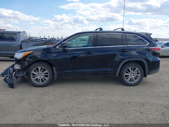12608439 :رقم المزاد ، 5TDJKRFH1ES010069 vin ، 2014 Toyota Highlander Xle مزاد بيع