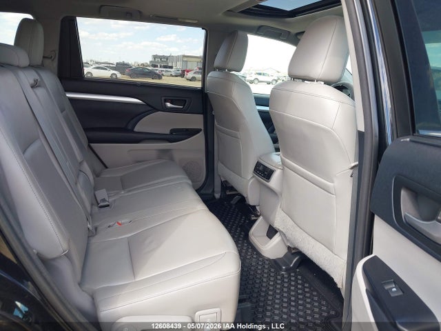 12608439 :رقم المزاد ، 5TDJKRFH1ES010069 vin ، 2014 Toyota Highlander Xle مزاد بيع