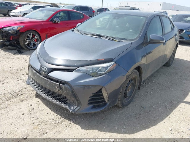 2T1BURHE0JC057713 Toyota COROLLA SE