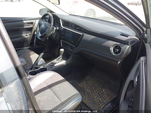 2T1BURHE0JC057713 Toyota COROLLA SE