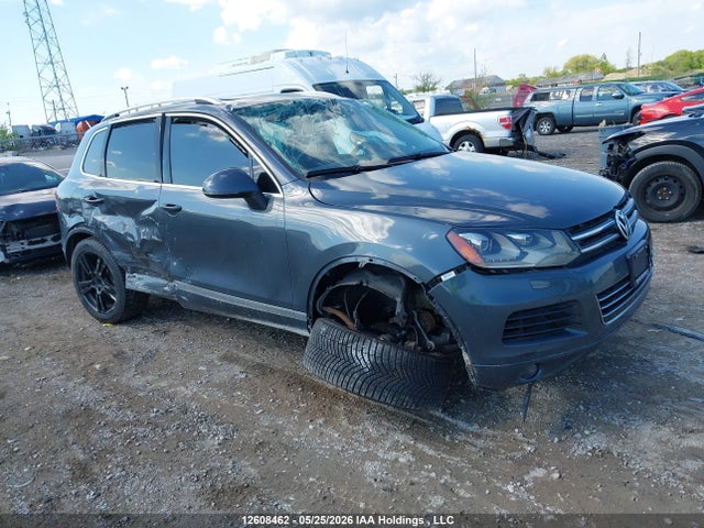 2012 Volkswagen Touareg 3.6l Comfortline/3.6l Execline/3.6l Highline მანქანა იყიდება აუქციონზე, vin: WVGDF9BP4CD008867, აუქციონის ნომერი: 12608462