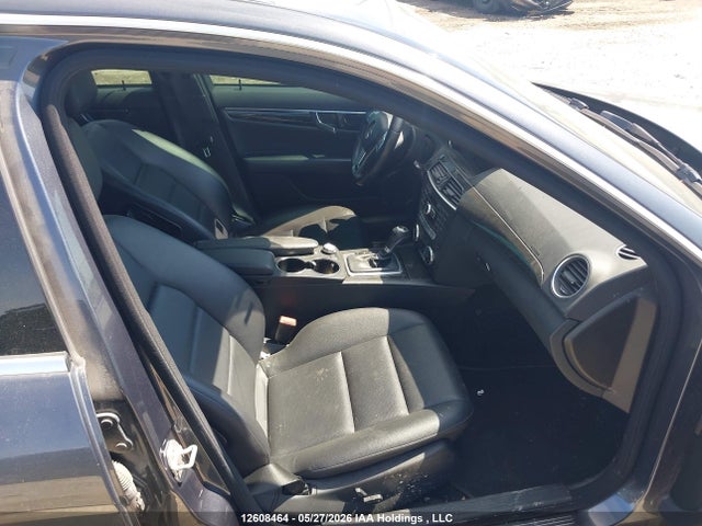 Продаж на аукціоні авто 2013 Mercedes-benz C 300 4matic, vin: WDDGF8AB2DA876621, номер лоту: 12608464