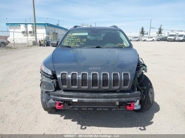 2017 Jeep Cherokee Trailhawk მანქანა იყიდება აუქციონზე, vin: 1C4PJMBS2HW619869, აუქციონის ნომერი: 12608477
