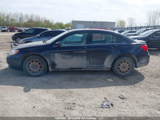12608482 :رقم المزاد ، 1C3BC4FB2BN557812 vin ، 2011 Chrysler 200 Lx مزاد بيع