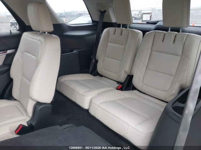 1FM5K8HT4JGA74099 Ford Explorer Platinum