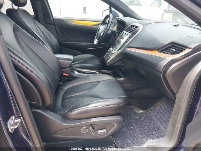 Продаж на аукціоні авто 2017 Lincoln Mkc Select, vin: 5LMCJ2D95HUL69741, номер лоту: 12608567