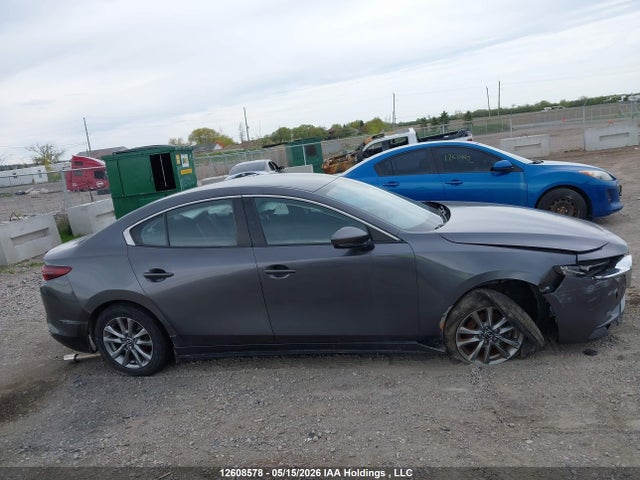 JM1BPAB77M1323529 Mazda 3 SELECT