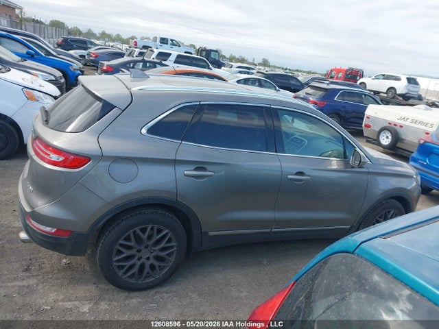 Продажа на аукционе авто 2016 Lincoln Mkc Reserve, vin: 5LMCJ3D93GUJ15952, номер лота: 12608596