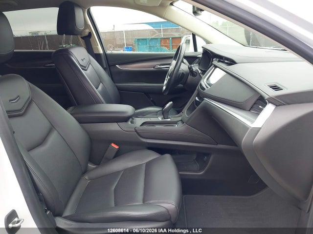 Cadillac XT5 2019 1GYKNFRS2KZ160844 Image 5