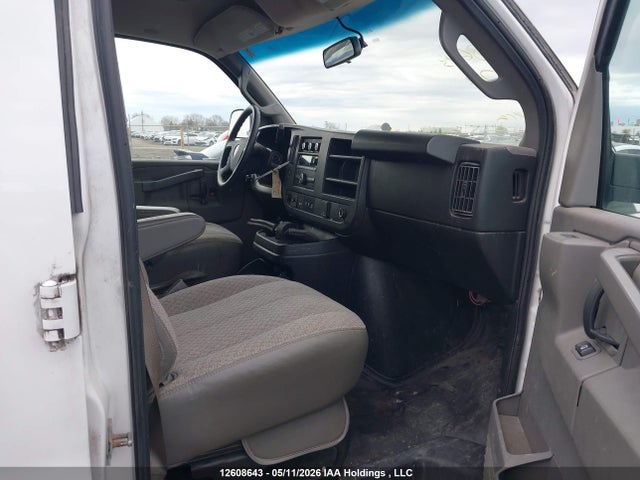 Auction sale of the 2018 Gmc Savana G2500, vin: 1GTW7AFP4J1335077, lot number: 12608643
