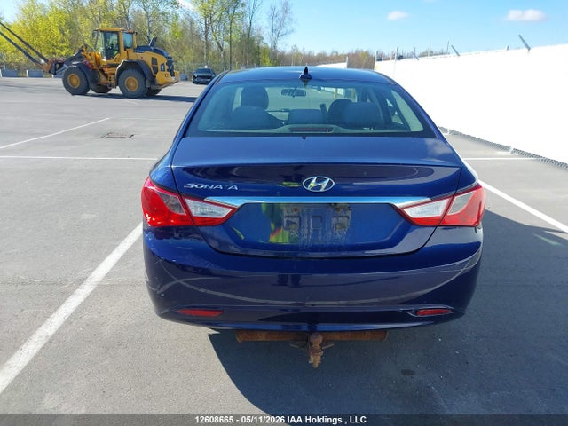 2012 Hyundai Sonata Gls მანქანა იყიდება აუქციონზე, vin: 5NPEB4AC0CH368167, აუქციონის ნომერი: 12608665