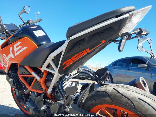 KTM 390 Duke 2018 MD2JPJ401JC257016 Image 19