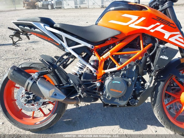 KTM 390 Duke 2018 MD2JPJ401JC257016 Image 8