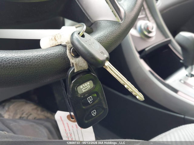 12608733 :رقم المزاد ، 5NPDH4AE8DH435420 vin ، 2013 Hyundai Elantra Gls/limited مزاد بيع