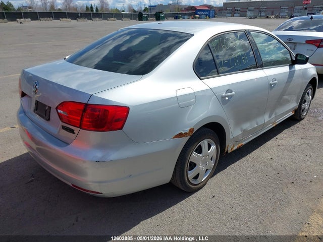 2013 Volkswagen Jetta 2.0l Trendline/2.0l Trendline+ მანქანა იყიდება აუქციონზე, vin: 3VW2K7AJ9DM271769, აუქციონის ნომერი: 12603885