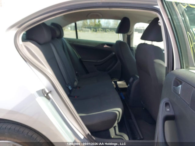 2013 Volkswagen Jetta 2.0l Trendline/2.0l Trendline+ მანქანა იყიდება აუქციონზე, vin: 3VW2K7AJ9DM271769, აუქციონის ნომერი: 12603885