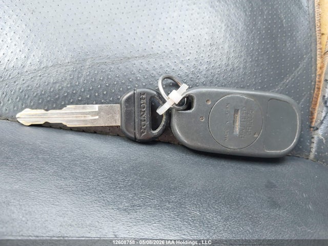 2001 Honda Cr-v მანქანა იყიდება აუქციონზე, vin: JHLRD18791C810717, აუქციონის ნომერი: 12608758