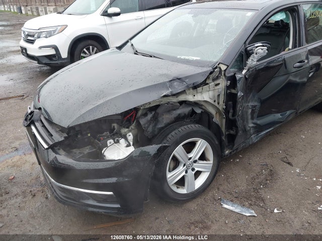 3VWB17AU4JM269811 Volkswagen Golf 1.8 Tsi Comfortline/1.8 Tsi Highline/1.8 Tsi Trendline