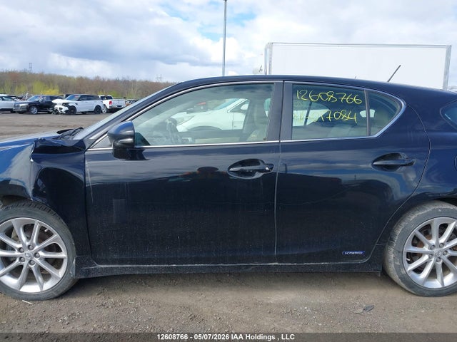 2011 Lexus Ct 200 მანქანა იყიდება აუქციონზე, vin: JTHKD5BH1B2017084, აუქციონის ნომერი: 12608766