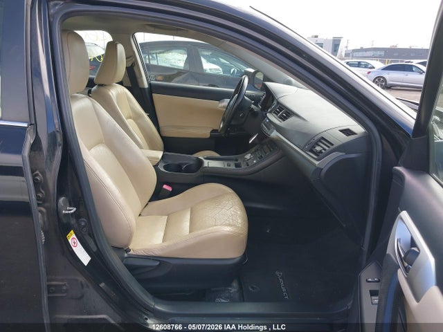 2011 Lexus Ct 200 მანქანა იყიდება აუქციონზე, vin: JTHKD5BH1B2017084, აუქციონის ნომერი: 12608766