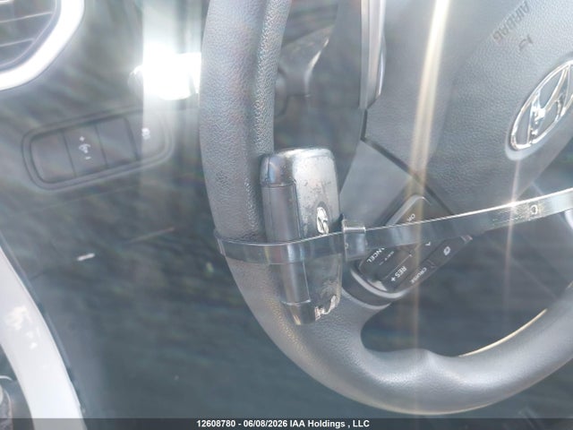 KMHRB8A36NU145659 Hyundai Venue