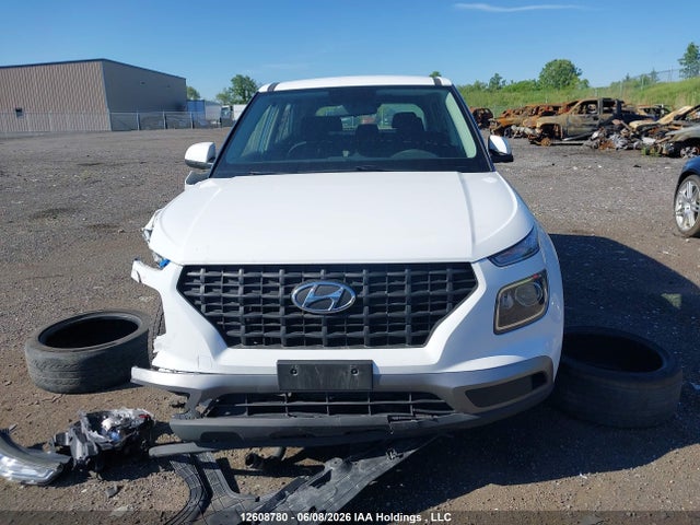 KMHRB8A36NU145659 Hyundai Venue